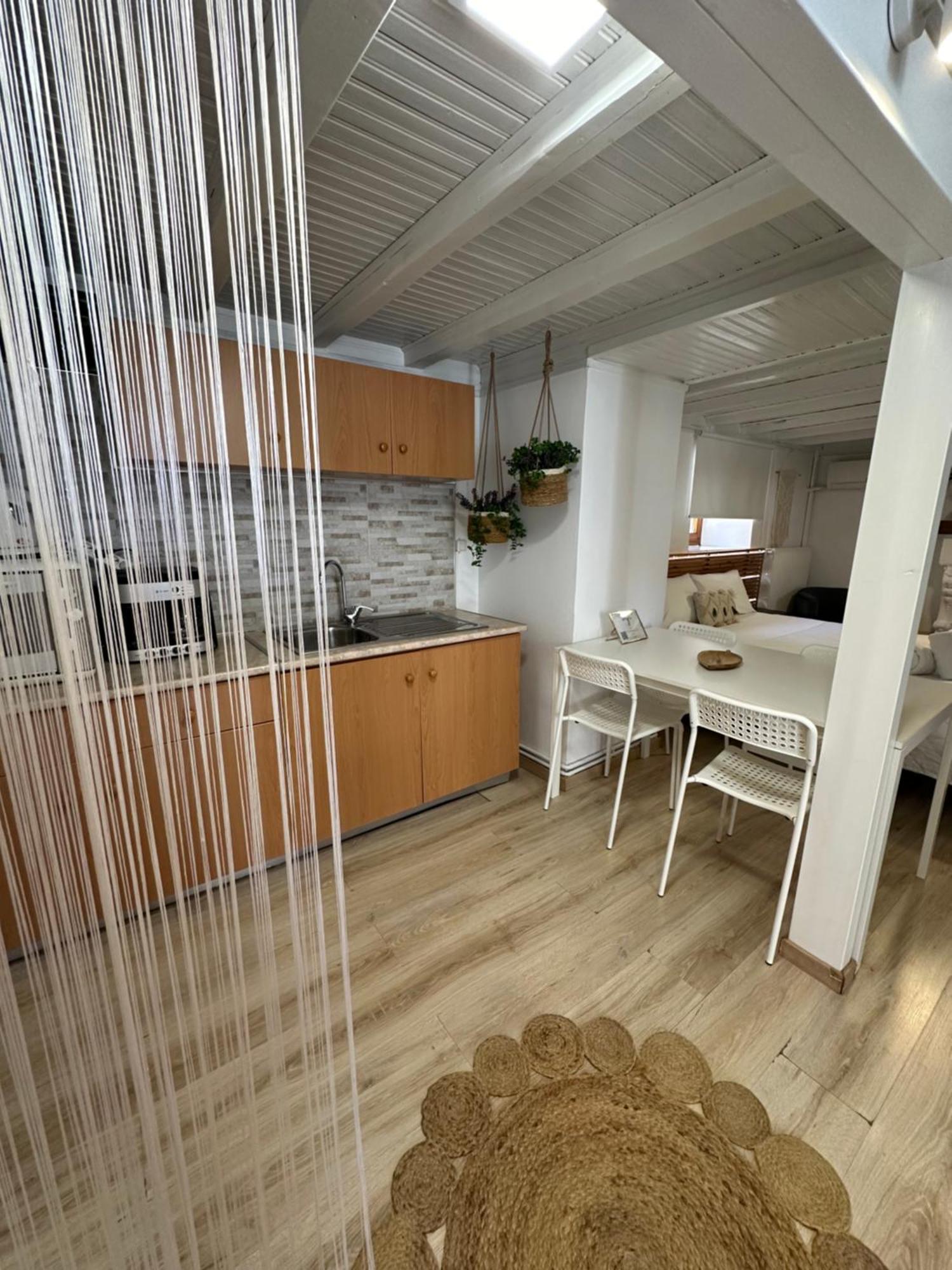 Iris Garden Retreat Aparthotel Corinth Eksteriør bilde