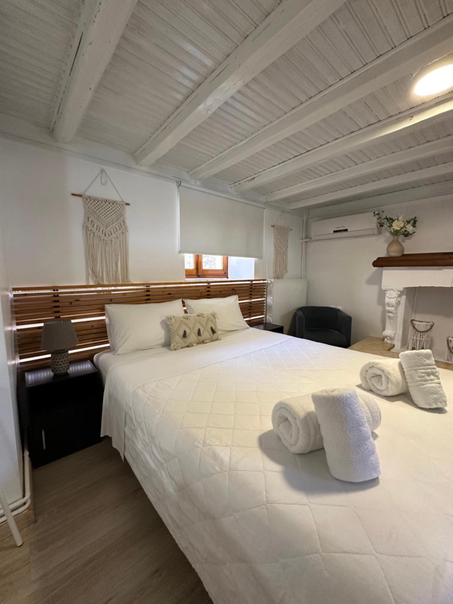 Iris Garden Retreat Aparthotel Corinth Eksteriør bilde