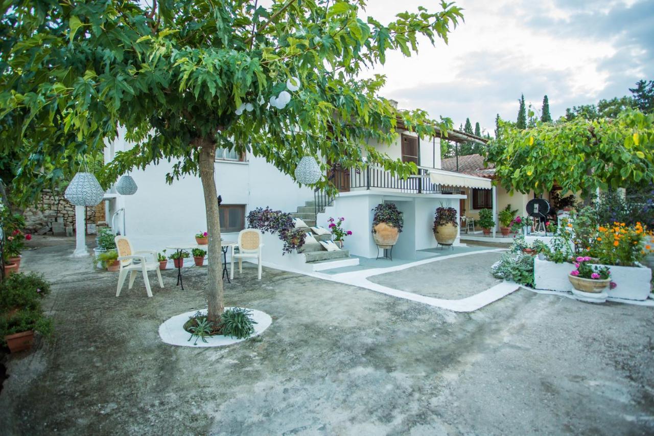 Iris Garden Retreat Aparthotel Corinth Eksteriør bilde